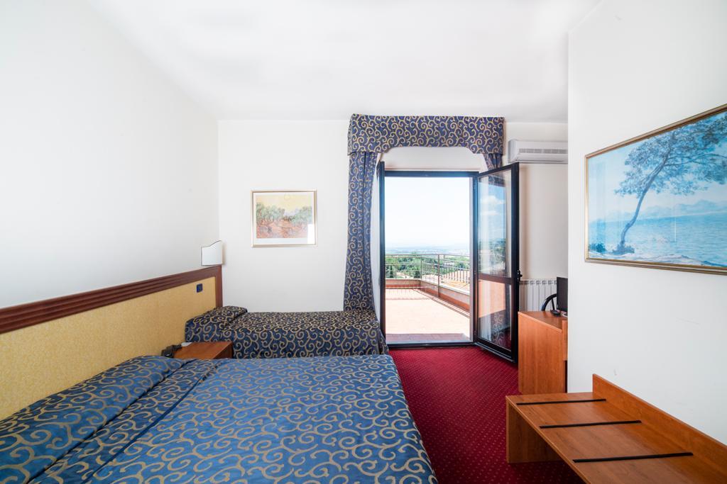 Hotel Italia & Lombardi Montefiascone Exterior photo
